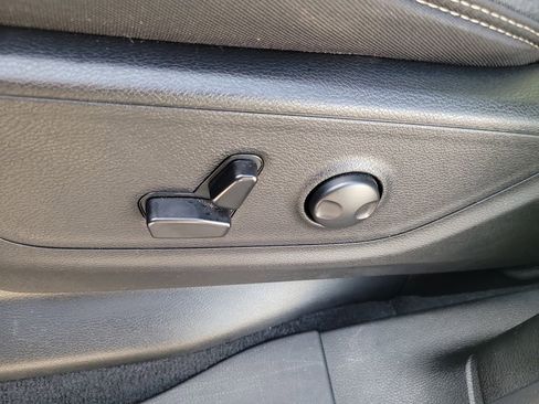 Used 2025 RAM 1500 Big Horn RWD image 22