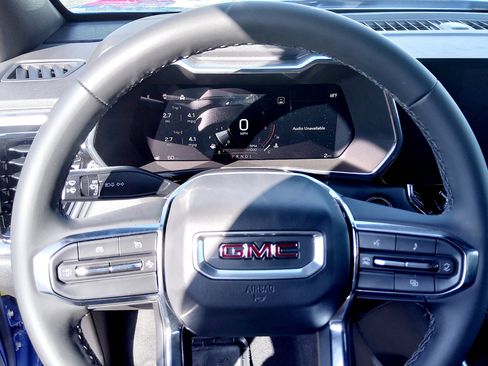 New 2025 GMC Canyon Elevation w/ Convenience Package image 13