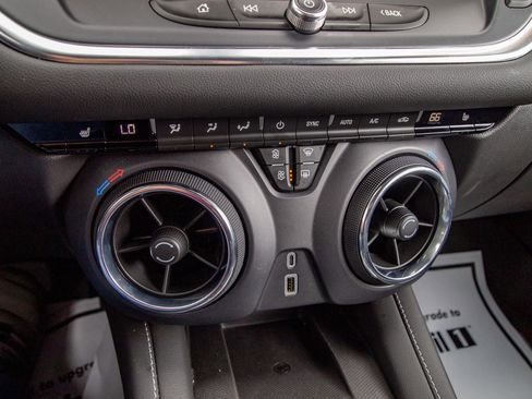 Used 2024 Chevrolet Blazer LT w/ Convenience Package image 18