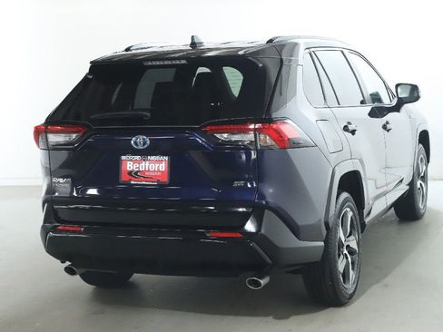 Used 2024 Toyota RAV4 SE w/ Weather & Moonroof Package image 48