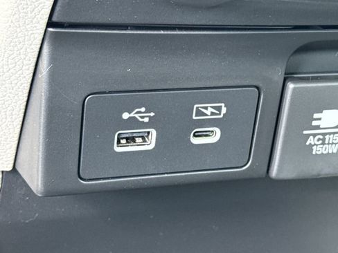 New 2026 Honda Odyssey Touring image 32