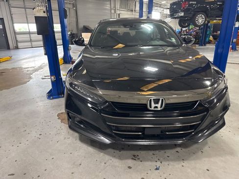 Used 2021 Honda Accord Sport image 3