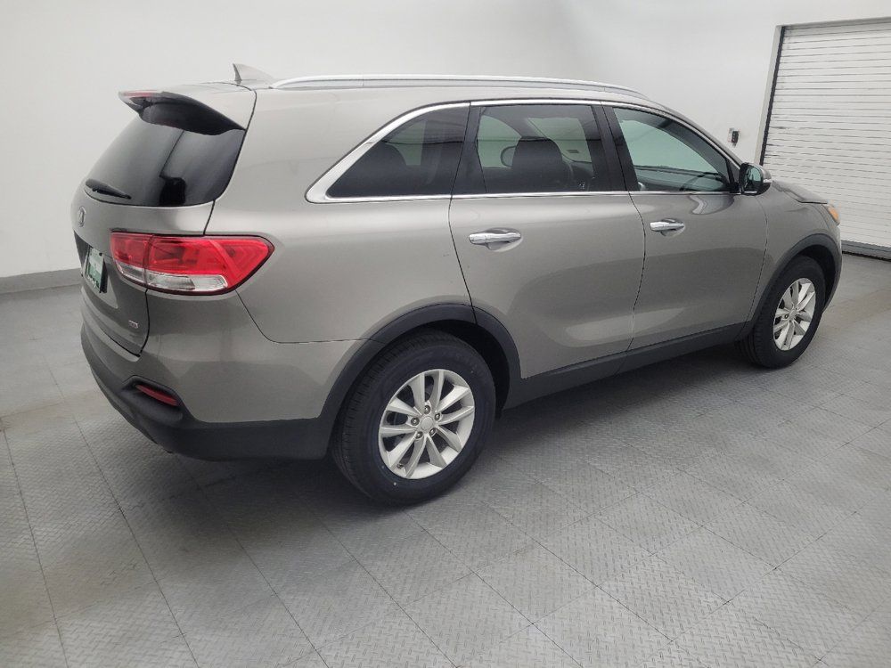 Used 2017 Kia Sorento FWD w/ LX Convenience Package image 10