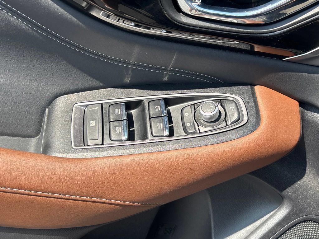 Used 2020 Subaru Outback Touring w/ Popular Package #2 AWD/4WD image 8