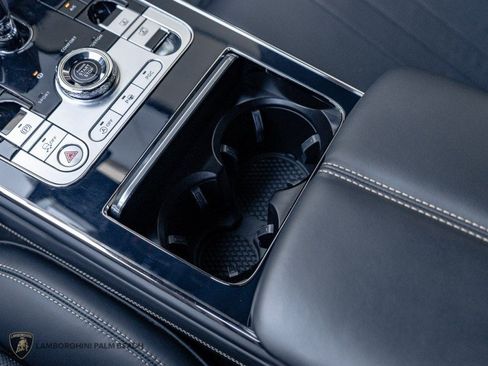 Used 2024 Bentley Flying Spur V8 AWD/4WD image 18