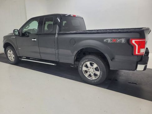 Used 2015 Ford F150 XLT w/ Equipment Group 301A Mid AWD/4WD image 3