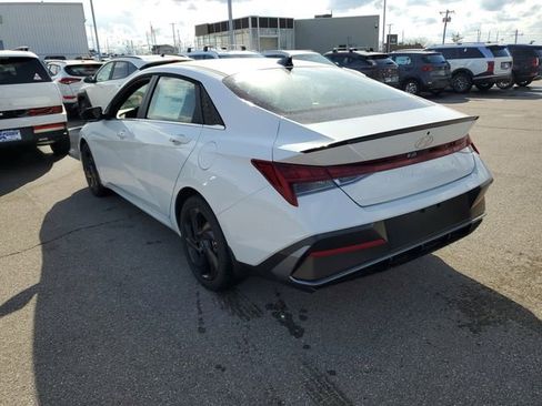 New 2026 Hyundai Elantra SEL Sport Premium FWD image 3