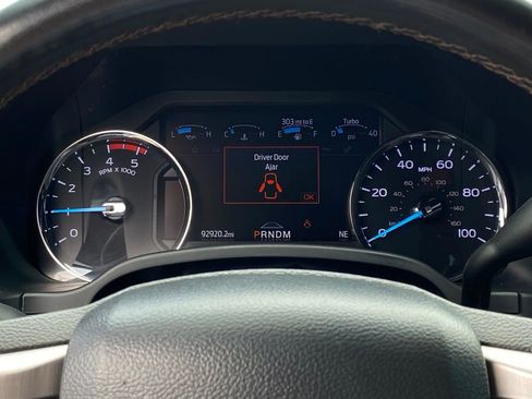 Used 2022 Ford F450 Platinum w/ FX4 Off-Road Package image 15