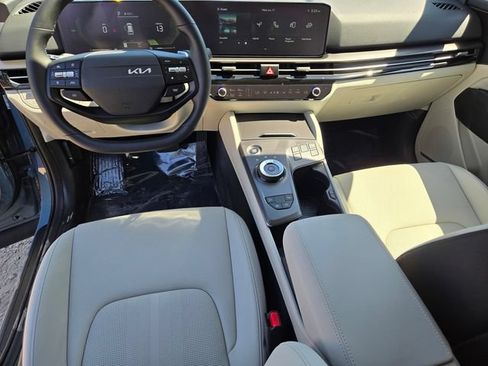 New 2026 Kia Sportage EX AWD/4WD image 18