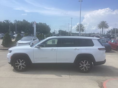 Used 2025 Jeep Grand Cherokee L Limited RWD image 4