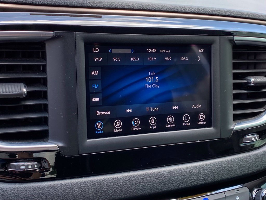 Used 2019 Chrysler Pacifica Touring-L FWD image 15