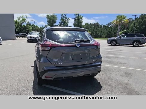 Used 2021 Nissan Kicks SV FWD image 30