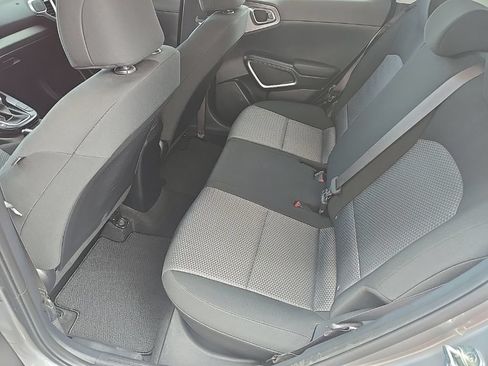 Used 2022 Kia Soul LX w/ Technology Package FWD image 27