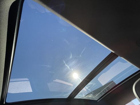 Used 2023 Porsche Macan S image 30