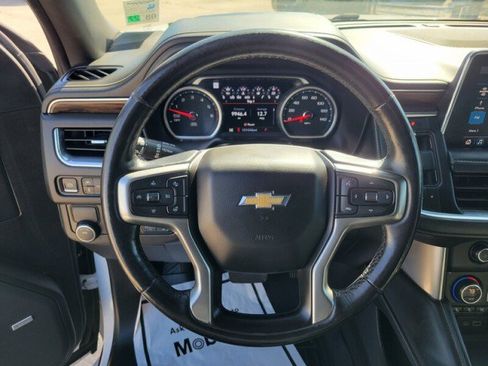 Used 2021 Chevrolet Suburban Premier w/ Premium Package image 14