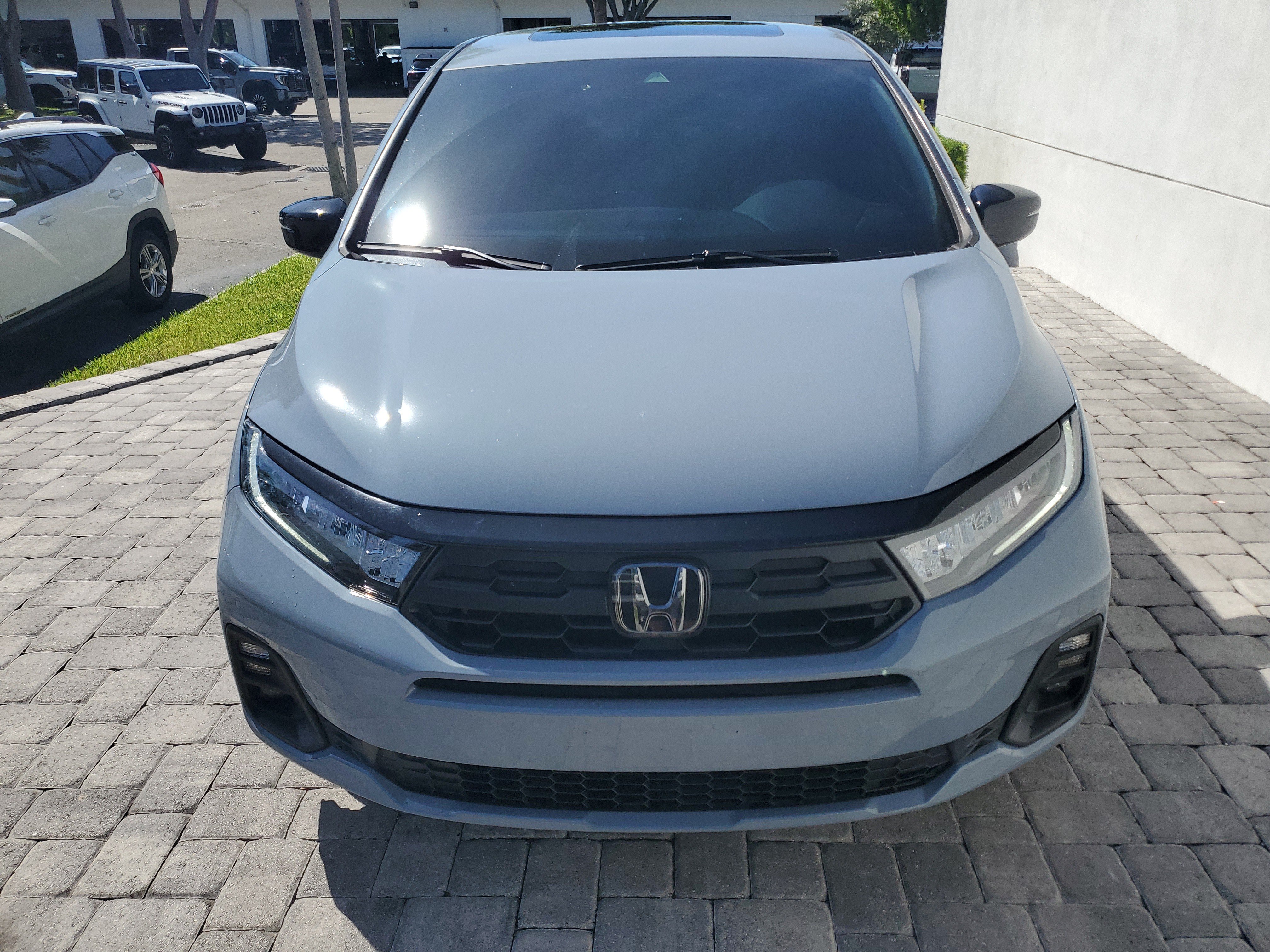 Used 2025 Honda Odyssey Sport-L image 2
