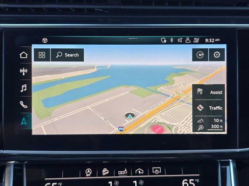 Used 2019 Audi Q8 Premium Plus w/ Premium Plus AWD/4WD image 30