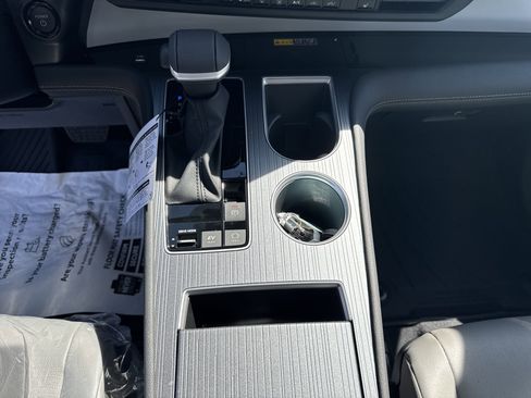 New 2025 Toyota Sienna XLE image 21