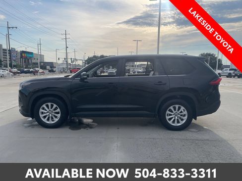 Certified 2024 Toyota Grand Highlander FWD image 2
