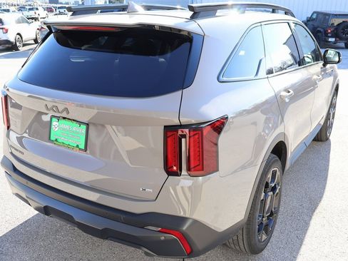 Used 2025 Kia Sorento X-Line EX image 5