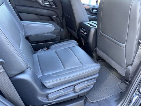 Used 2025 GMC Yukon Denali image 22