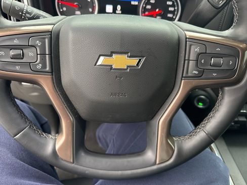 Used 2023 Chevrolet Silverado 2500 High Country w/ Z71 Off-Road Package image 23