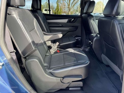 Used 2025 Buick Enclave Preferred image 16