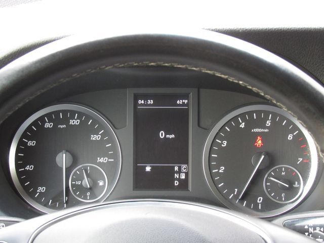 Used 2023 Mercedes-Benz Metris Passenger image 21