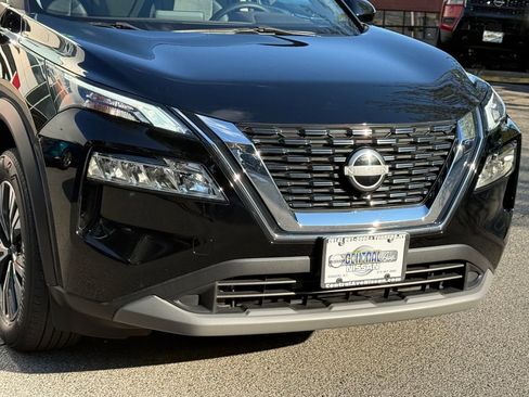 Used 2023 Nissan Rogue SV AWD/4WD image 8
