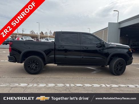 Used 2023 Chevrolet Silverado 1500 ZR2 w/ Technology Package image 11