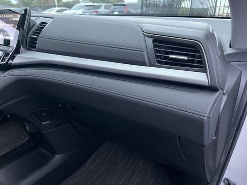 Used 2024 Honda Odyssey EX-L image 29