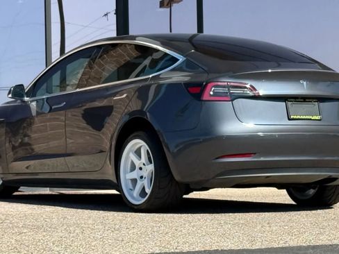 Used 2019 Tesla Model 3 Long Range image 7