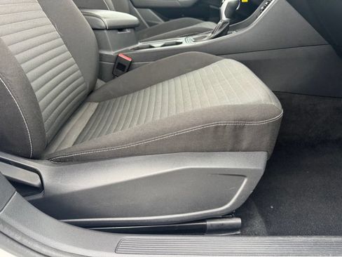 Used 2025 Volkswagen Jetta S FWD image 18