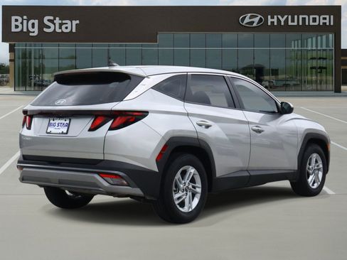 Used 2026 Hyundai Tucson SE FWD image 4