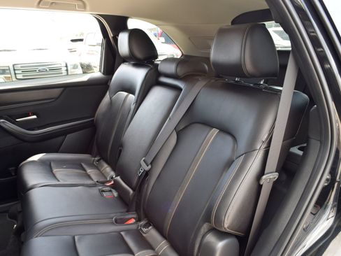 Used 2024 MAZDA CX-90 3.3 Turbo w/ Select Package AWD/4WD image 19