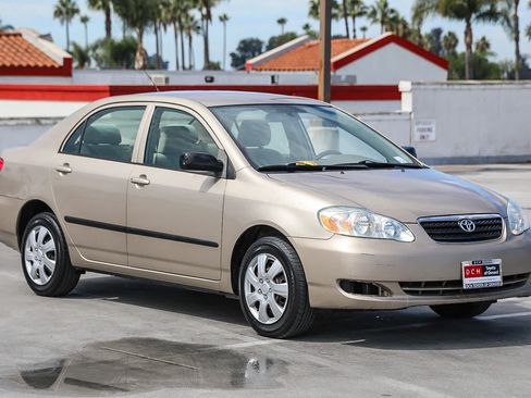 Used 2005 Toyota Corolla CE FWD image 4