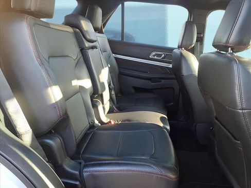 Certified 2018 Ford Explorer Sport w/ Equipment Group 401A image 11