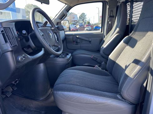Used 2024 Chevrolet Express 2500 w/ Driver Convenience Package image 15