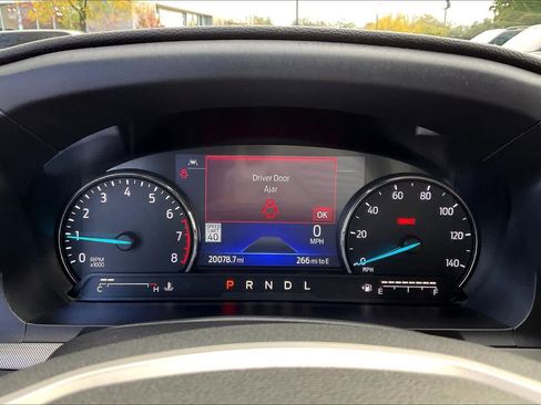 Used 2023 Ford Explorer XLT w/ Equipment Group 202A image 23