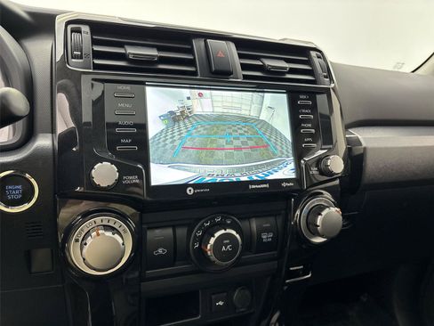 Used 2022 Toyota 4Runner TRD Off-Road Premium w/ Moonroof Package AWD/4WD image 30