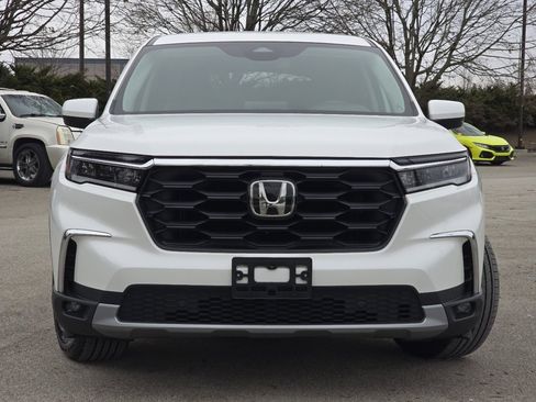 Used 2023 Honda Pilot EX-L image 11