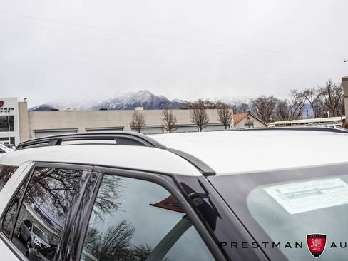 Used 2024 Ford Explorer ST w/ Equipment Group 401A image 8