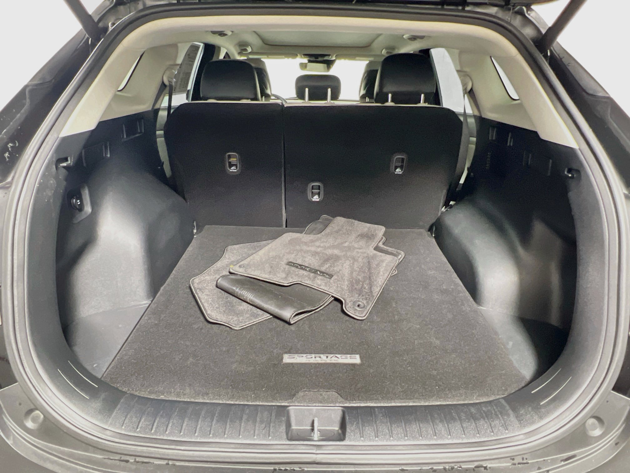 Used 2025 Kia Sportage EX w/ Premium Package FWD image 34