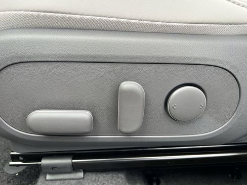 New 2026 Hyundai Kona Limited FWD image 30
