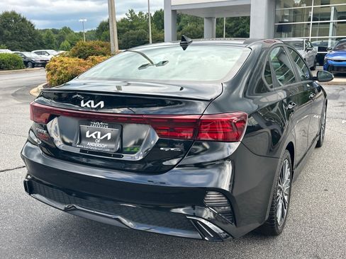 Used 2023 Kia Forte GT-Line FWD image 3