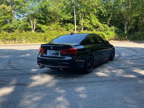 Used 2017 BMW 340i xDrive Sedan AWD/4WD image 5