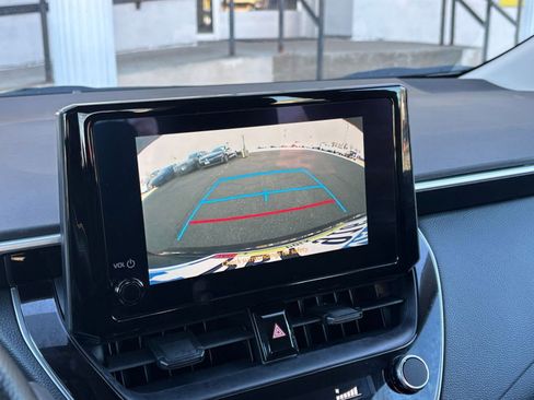 Used 2025 Toyota Corolla LE image 17