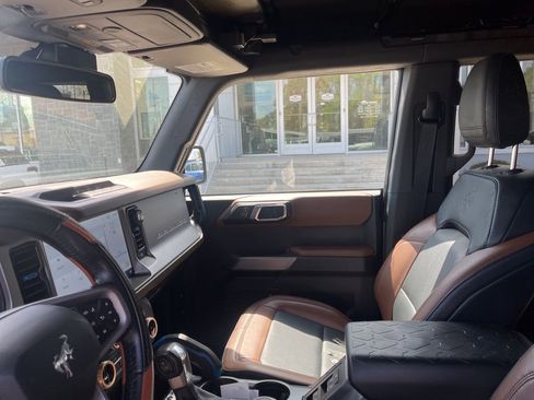 Used 2022 Ford Bronco Outer Banks image 11