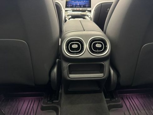 Certified 2026 Mercedes-Benz GLC 300 image 36