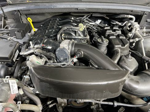 Used 2022 Dodge Durango GT image 30